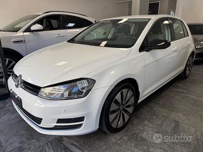 Usata VW Golf VII Highline 110 CV (80 kW) 2016 Bianco Berlina