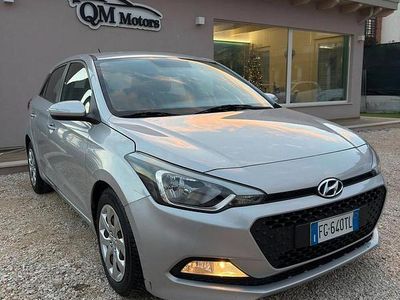 Usata Hyundai i20 GO! 75 CV (55 kW) 2016 Grigio Berlina