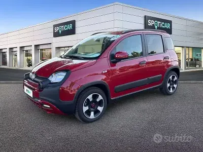 Usata Fiat Panda Cross Cross 70 CV (51 kW) 2024 Rosso Utilitaria