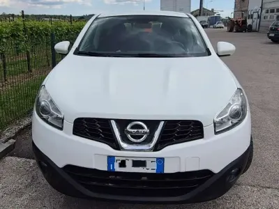 Usata Nissan Qashqai Acenta 110 CV (80 kW) 2011 Bianco SUV