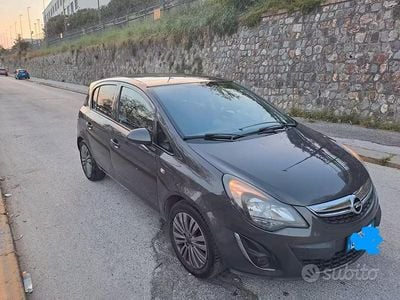 Usata Opel Corsa 95 CV (69 kW) 2014 Marrone Utilitaria