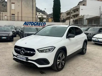 Usata Mercedes GLA200 150 CV (110 kW) 2021 Bianco SUV