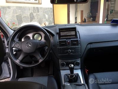 Usata Mercedes C220 Avantgarde 170 CV (125 kW) 2009 Grigio Berlina