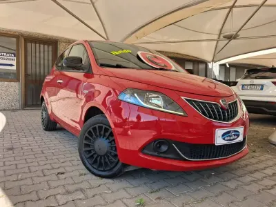 Brugt Lancia Ypsilon Silver 69 HK (50 kW) 2022 Rød Hatchback