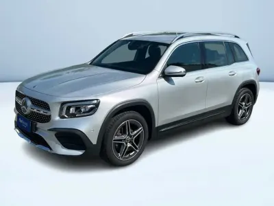 Usata Mercedes GLB180 Premium 116 CV (85 kW) 2023 Argento SUV