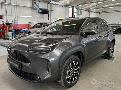 Usata Toyota Yaris Cross Trend 116 CV (85 kW) 2023 Dark grey met SUV