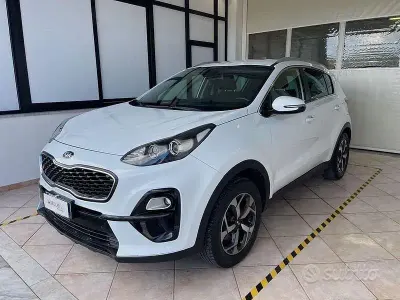 Usata Kia Sportage Style 132 CV (97 kW) 2020 Bianco SUV
