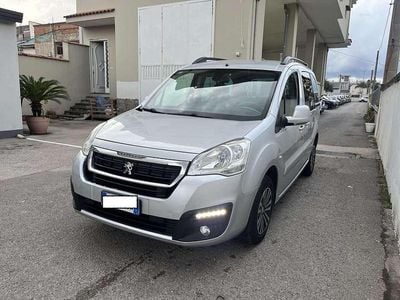 Usata Peugeot Partner 99 CV (72 kW) 2019 Grigio Monovolume