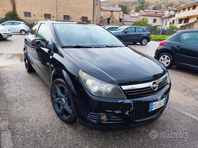 Usata Opel Astra GTC Cosmo 180 CV (132 kW) 2007 Nero Berlina