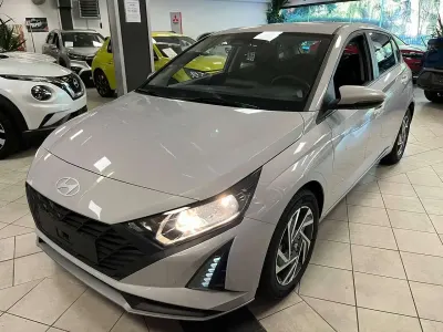 Nuova Hyundai i20 79 CV (58 kW) 2026 Argento Utilitaria