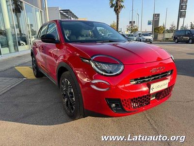 Usata Fiat 600 La Prima 110 CV (80 kW) 2025 Rosso SUV