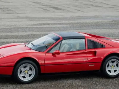 Usata Ferrari 328 271 CV (199 kW) 1989 Rosso