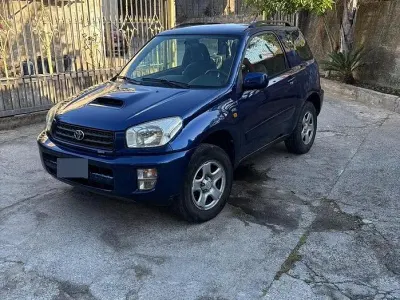 Usata Toyota RAV4 116 CV (85 kW) 2002 Blu SUV