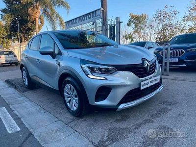 Usata Renault Captur 95 CV (69 kW) 2020 Grigio SUV