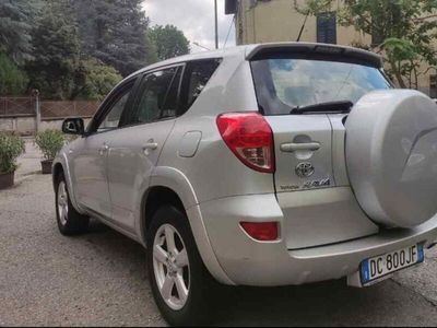 usata Toyota RAV4 RAV 42.2 D-4D 177 CV Luxury