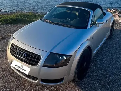 Usata Audi TT Roadster 150 CV (110 kW) 2004 Grigio Cabrio