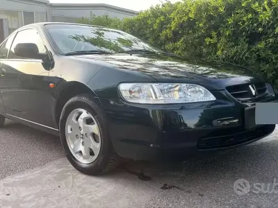 Usata Honda Accord 147 CV (108 kW) 1999 Verde Coupé