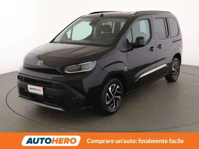Begagnad Toyota Proace City City 110 HK (80 kW) 2024 Svart Minibuss