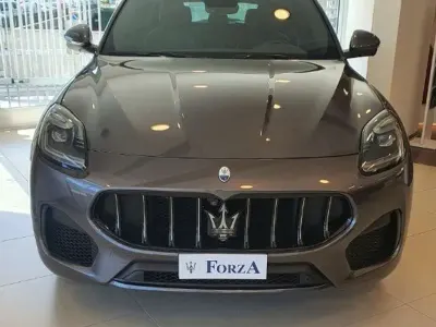 Usata Maserati Grecale GT 300 CV (220 kW) 2022 Grigio lava metallizzato SUV