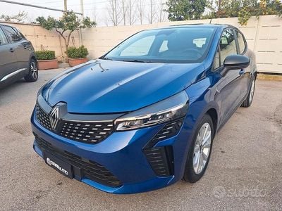 Usata Renault Clio V Evolution 90 CV (66 kW) 2025 Blu Berlina