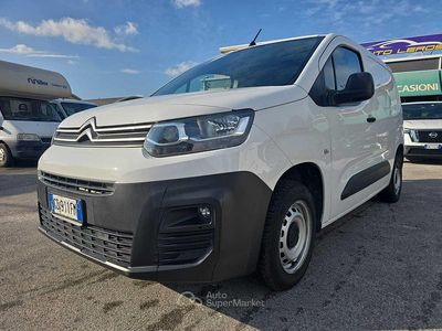 Usata Citroën Berlingo 102 CV (75 kW) 2021 Bianco Monovolume