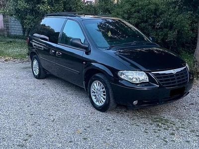 Usata Chrysler Voyager 150 CV (110 kW) 2004 Nero Monovolume