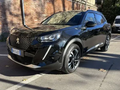 Usata Peugeot 2008 Allure 110 CV (80 kW) 2021 SUV