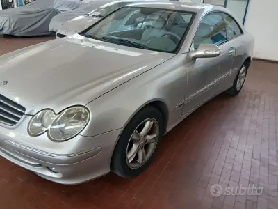 Usata Mercedes CLK200 Avantgarde 170 CV (125 kW) 2004 Nero Coupé