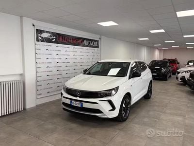 Usata Opel Grandland X Business Elegance 131 CV (96 kW) 2022 Bianco SUV