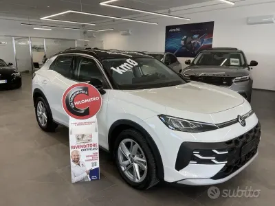Nuova VW T-Roc Life 116 CV (85 kW) 2026 Bianco SUV