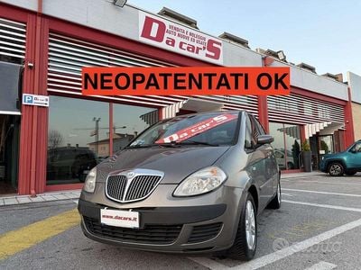 Usata Lancia Musa 101 CV (74 kW) 2006 Grigio Monovolume