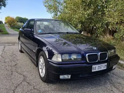 Usata BMW 318 140 CV (102 kW) 1998 Berlina