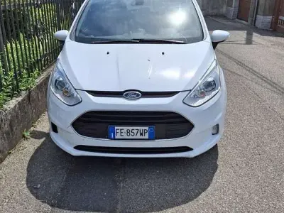 Usata Ford B-MAX Titanium 75 CV (55 kW) 2016 Monovolume