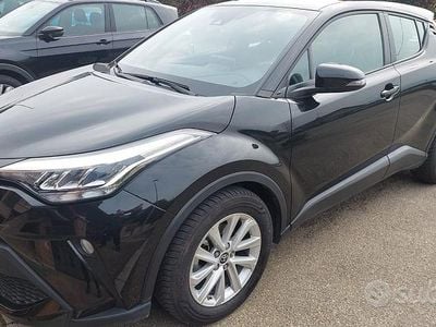 Usata Toyota C-HR 98 CV (72 kW) 2023 Nero SUV
