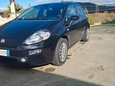 Usata Fiat Punto Street 69 CV (50 kW) 2016 Nero Berlina