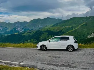 Usata VW Golf V GTI 200 CV (147 kW) 2007 Berlina