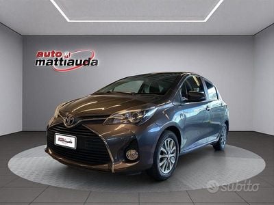 Begagnad Toyota Yaris Cool 69 HK (50 kW) 2016 Grå Halvkombi