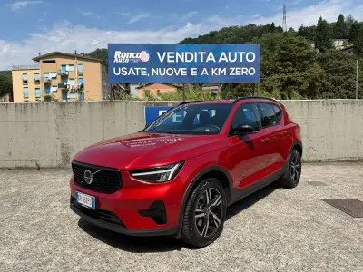 Usata Volvo XC40 Plus 163 CV (119 kW) 2024 Rosso SUV