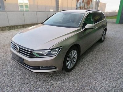 Usata VW Passat Comfortline 120 CV (88 kW) 2016 Marrone Station wagon