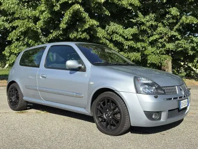 Usata Renault Clio II R.S. 179 CV (131 kW) 2003 Grigio Berlina