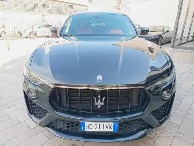 Usata Maserati Levante 349 CV (256 kW) 2019 Nero SUV