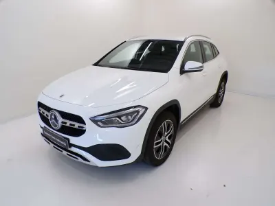 Usata Mercedes GLA180 116 CV (85 kW) 2021 Bianco SUV