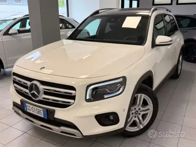 Usata Mercedes GLB200 Business 150 CV (110 kW) 2021 Bianco SUV