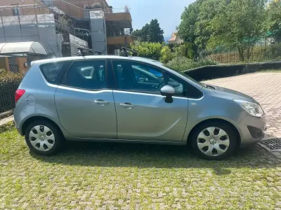 Usata Opel Meriva 90 CV (66 kW) 2014 Grigio Monovolume