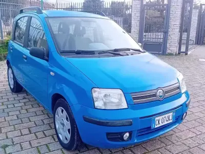 Usata Fiat Panda Dynamic 60 CV (44 kW) 2004 Blu Utilitaria