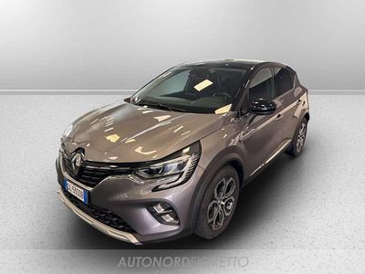 Usata Renault Captur Techno 143 CV (105 kW) 2023 Grigio SUV