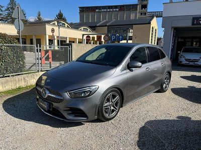 Usata Mercedes B200 Business 150 CV (110 kW) 2019 Grigio Monovolume