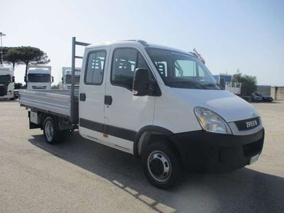 usata Iveco Daily 35 C 11 2.3 MULTIJET 7 POSTI DOPPIA CABINA C FISSO