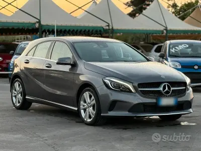 Brugt Mercedes A180 Premium 109 HK (80 kW) 2018 Grå Sedan