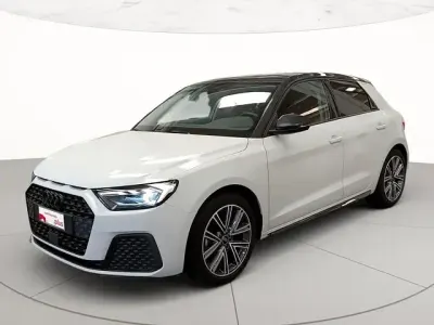 Usata Audi A1 Sportback Admired 110 CV (80 kW) 2023 Bianco ghiacciaio metallizzato Utilitaria